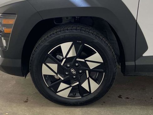Used 2024 Hyundai Kona SEL image 7