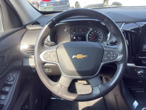 Used 2021 Chevrolet Traverse High Country AWD/4WD image 12