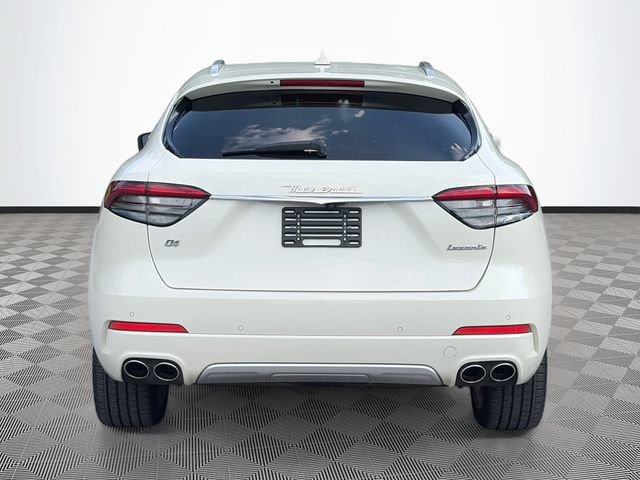 Used 2021 Maserati Levante GranLusso AWD/4WD image 6