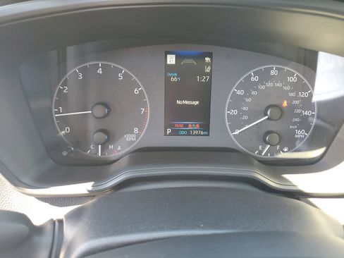 Used 2025 Toyota Corolla LE image 20