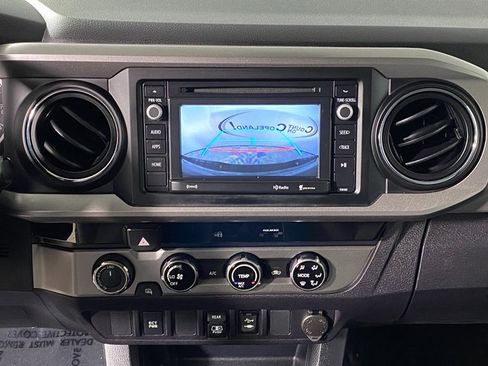 Used 2018 Toyota Tacoma SR5 image 15