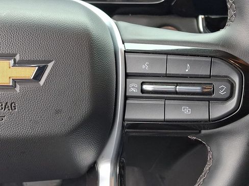 Used 2024 Chevrolet Colorado LT w/ LT Convenience Package AWD/4WD image 21