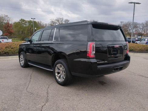 Used 2020 GMC Yukon XL SLT w/ Open Road Package image 6