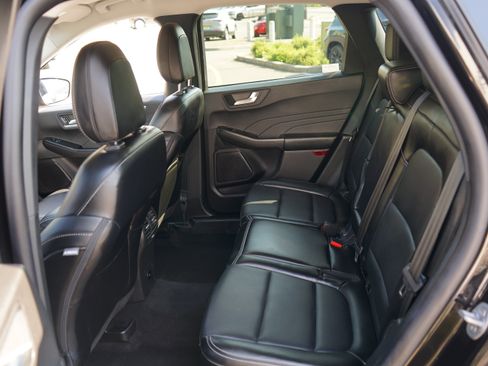 Used 2025 Ford Escape Platinum AWD/4WD image 20