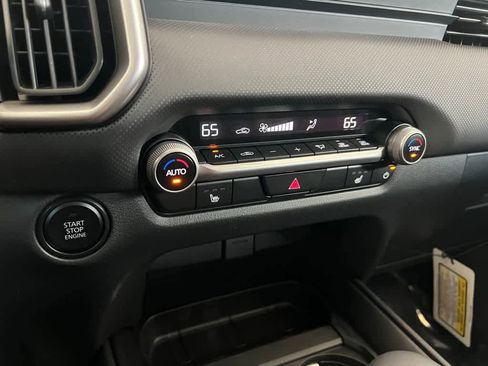 Used 2025 MAZDA CX-50 AWD 2.5 S w/ Premium Package image 29