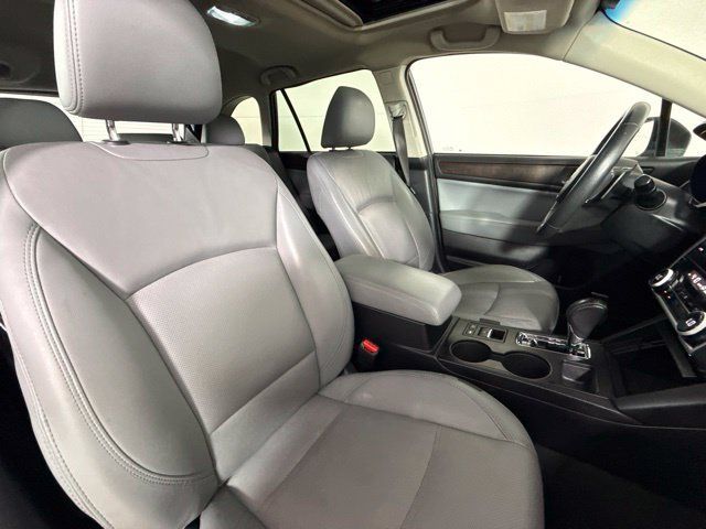 Used 2019 Subaru Outback 3.6R Limited AWD/4WD image 35