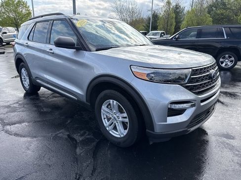 Certified 2023 Ford Explorer XLT w/ Equipment Group 202A AWD/4WD image 11