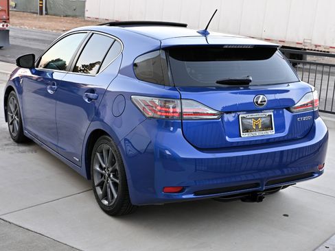 Used 2013 Lexus CT 200h w/ F Sport Pkg w/Nuluxe Trim FWD image 5