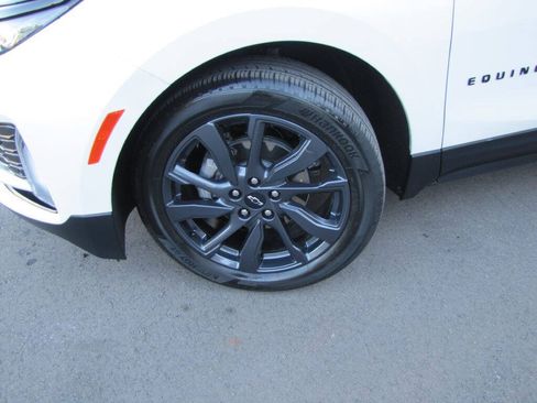 Used 2024 Chevrolet Equinox RS FWD image 25