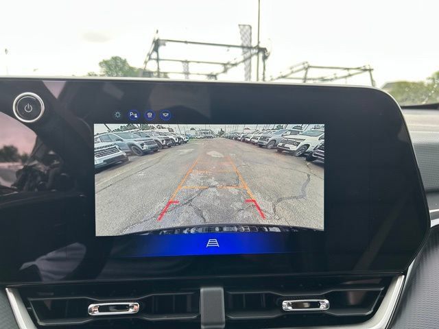 New 2027 Chevrolet Equinox LT w/ Convenience Package II FWD image 23
