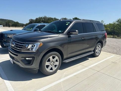Used 2019 Ford Expedition XLT w/ Equipment Group 202A RWD image 1