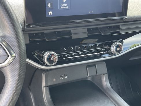 Used 2024 Honda Prologue EX image 22