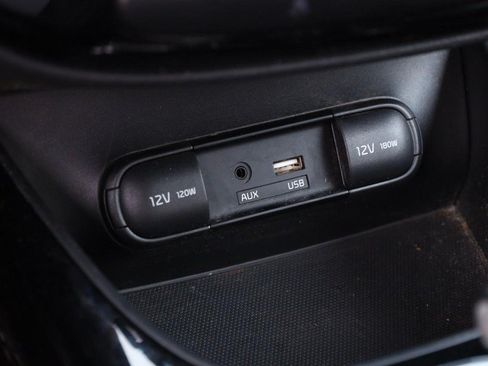 Used 2018 Kia Soul ! w/ Tech Package FWD image 18