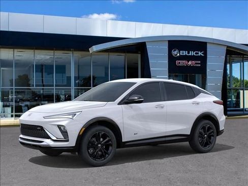 New 2026 Buick Envista Sport Touring image 2