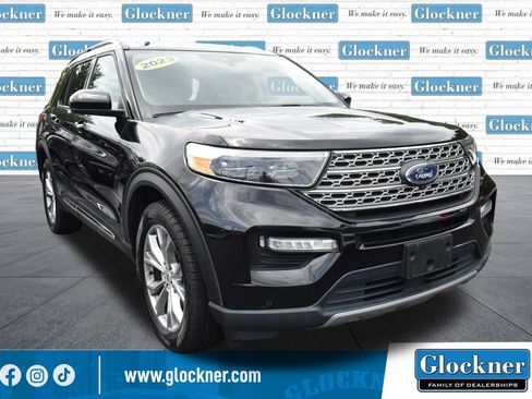Used 2023 Ford Explorer Limited AWD/4WD image 2