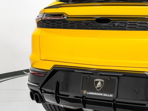 Used 2025 Lamborghini Urus S AWD/4WD image 57