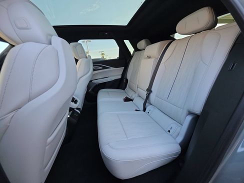 Used 2024 Cadillac Lyriq Luxury AWD/4WD image 26