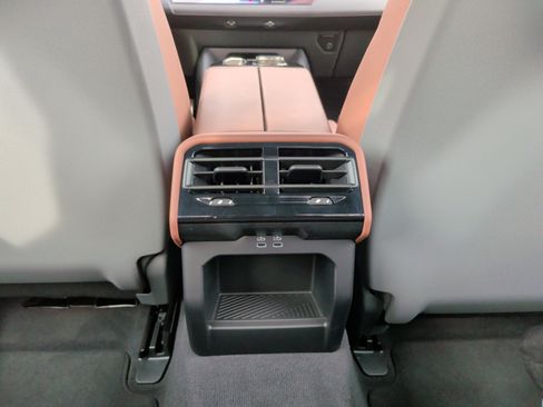 Certified 2024 BMW 540i xDrive 540i xDrive w/ Premium Package image 36