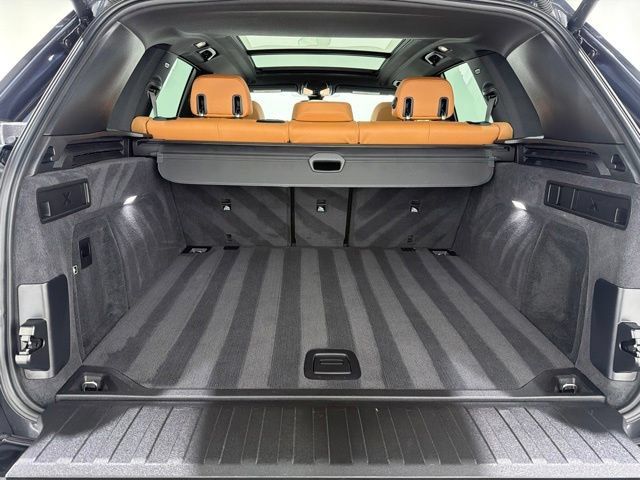 Used 2022 BMW X5 xDrive40i w/ Premium Package AWD/4WD image 25