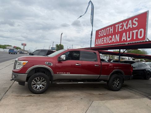 Used 2017 Nissan Titan Platinum Reserve image 15