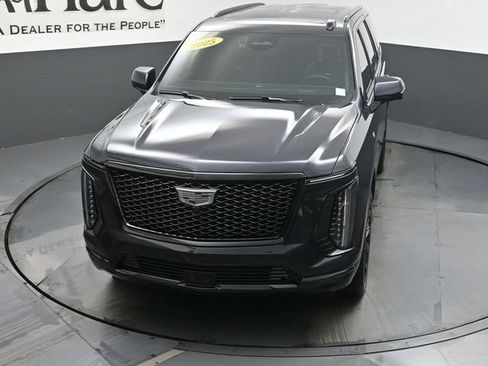 Used 2025 Cadillac Escalade Sport Platinum w/ LPO, ONYX Package AWD/4WD image 50