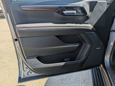 New 2026 Chevrolet Tahoe High Country AWD/4WD image 8