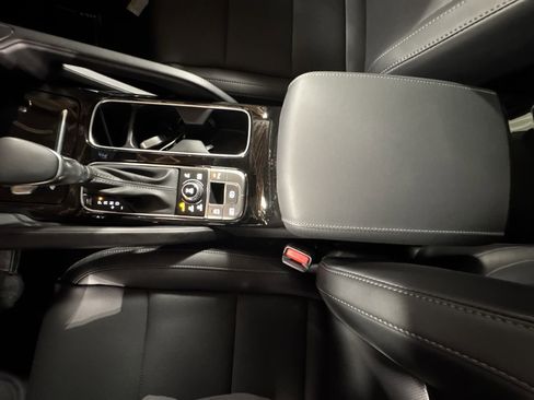 New 2025 Kia Telluride S image 25