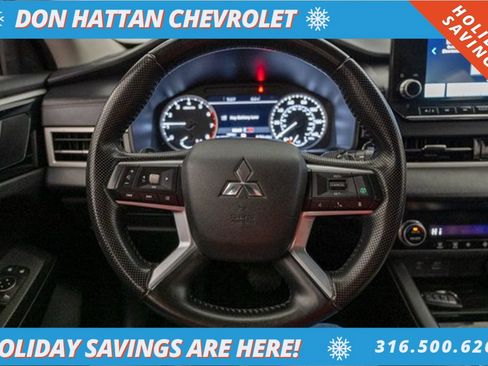 Used 2023 Mitsubishi Outlander SE image 6