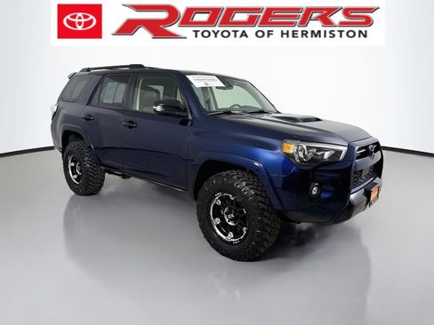 Certified 2021 Toyota 4Runner Venture AWD/4WD image 1