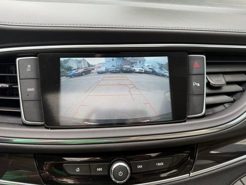 Used 2019 Buick Enclave Essence AWD/4WD image 40