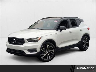 Used 2022 Volvo XC40 T5 R-Design w/ Advanced Package
