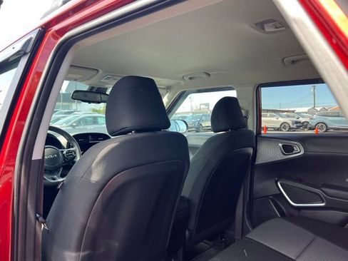 Certified 2023 Kia Soul S FWD image 13