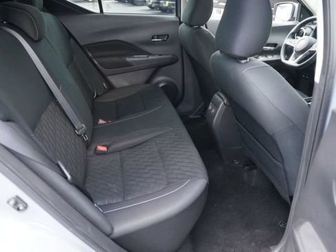 Used 2021 Nissan Kicks SV FWD image 15