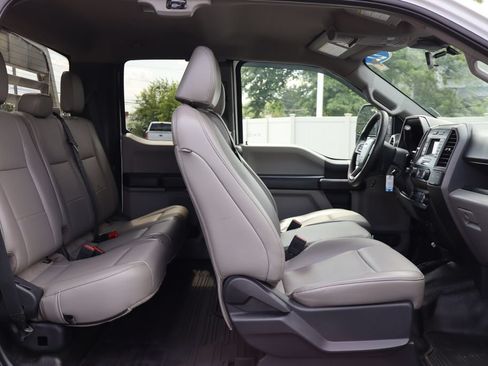Used 2022 Ford F550 4x4 SuperCab Super Duty image 32
