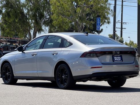 Certified 2025 Honda Accord SE image 4