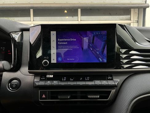 Used 2025 Toyota Camry SE image 26