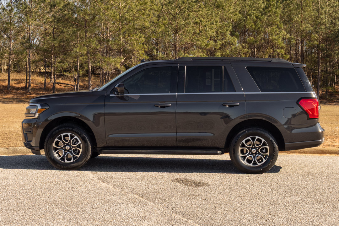 Used 2024 Ford Expedition XLT AWD/4WD image 8