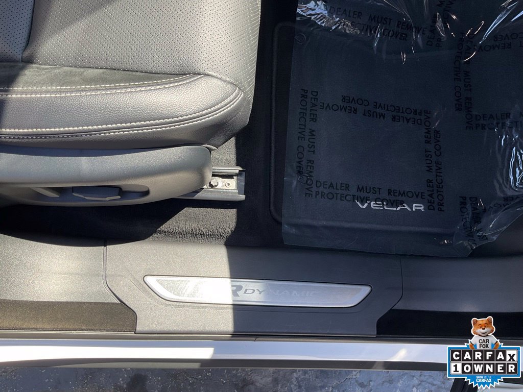 Used 2018 Land Rover Range Rover Velar R-Dynamic SE AWD/4WD image 64