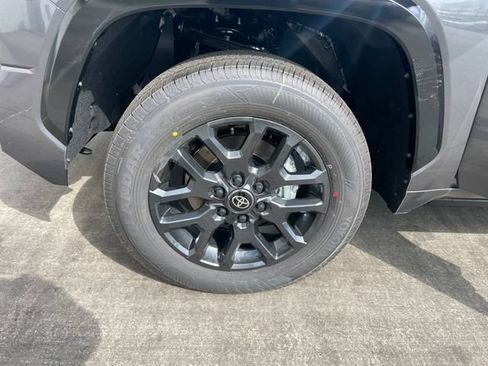 New 2026 Toyota Tundra Platinum AWD/4WD image 29