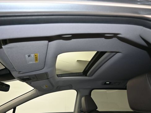 Used 2024 Honda Odyssey EX-L image 21