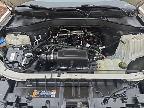 Used 2021 Ford Explorer XLT w/ Equipment Group 202A image 33