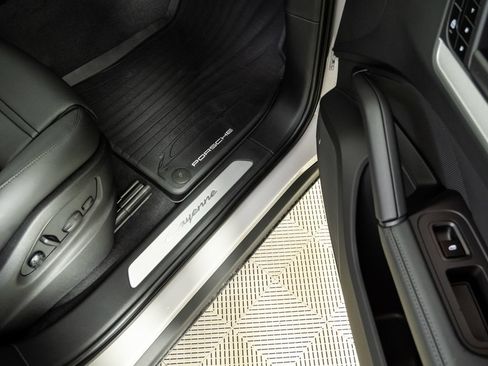 New 2026 Porsche Cayenne AWD/4WD image 26