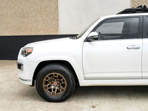 Used 2015 Toyota 4Runner Limited image 12