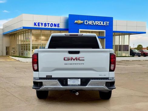 Used 2023 GMC Sierra 1500 SLE RWD image 6