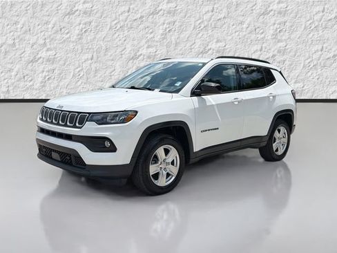 Used 2022 Jeep Compass Latitude AWD/4WD image 7