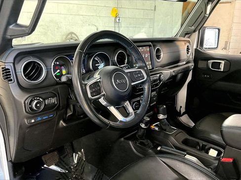 Used 2022 Jeep Wrangler Unlimited Rubicon 4xe image 16