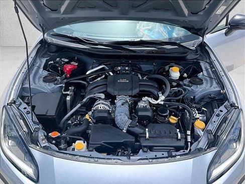 Used 2023 Toyota GR86 RWD image 11
