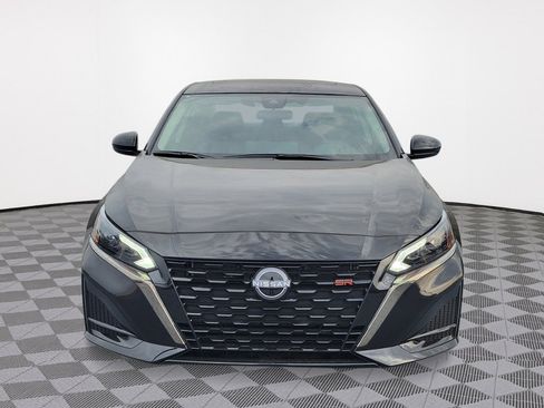 New 2025 Nissan Altima 2.5 SR image 9