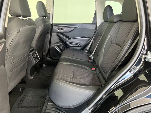 Used 2024 Subaru Forester Premium AWD/4WD image 27