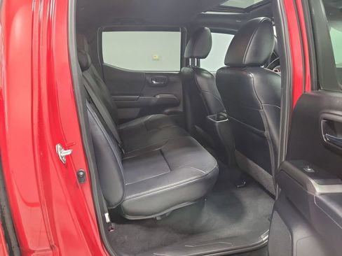 Used 2022 Toyota Tacoma TRD Sport image 57